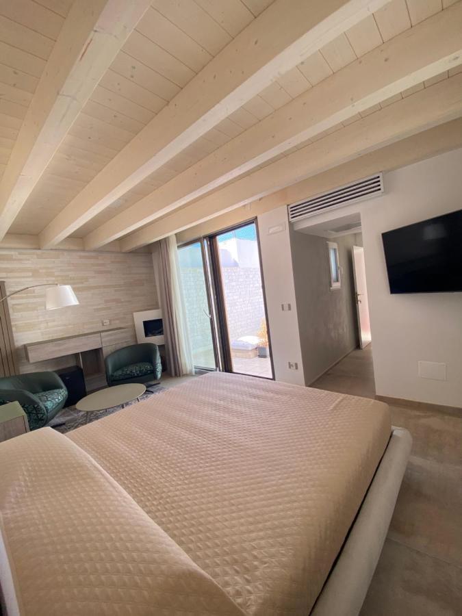 Al Corso Charming Rooms 佩斯基奇 外观 照片