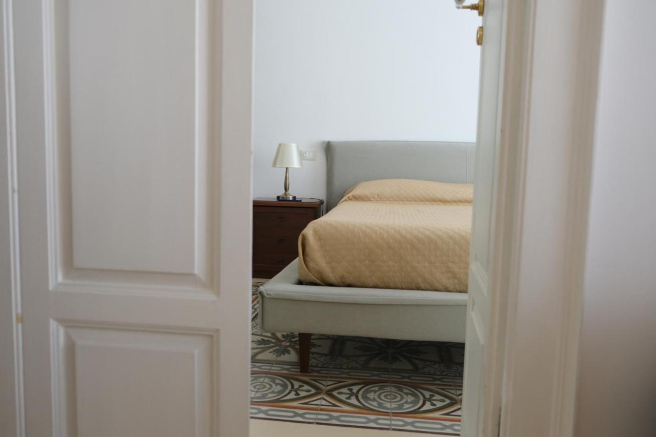 Al Corso Charming Rooms 佩斯基奇 外观 照片