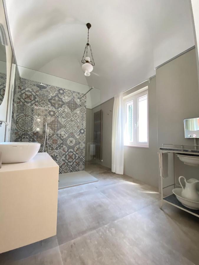 Al Corso Charming Rooms 佩斯基奇 外观 照片