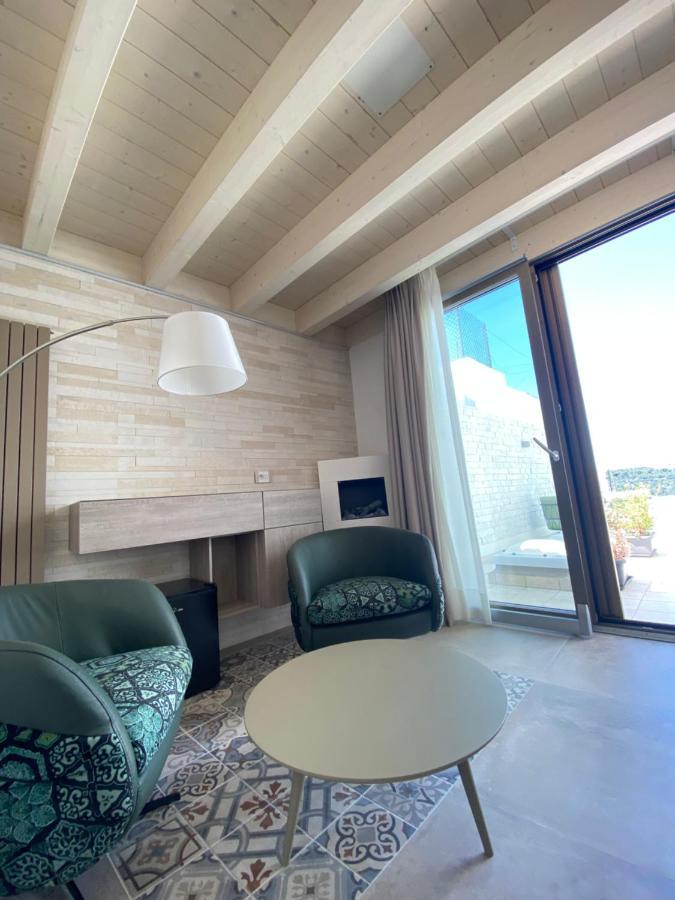 Al Corso Charming Rooms 佩斯基奇 外观 照片